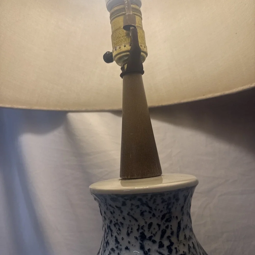 VTG MCM Pottery Lamp Geometric Textured Blue Black White Groovy Design Wood Neck
